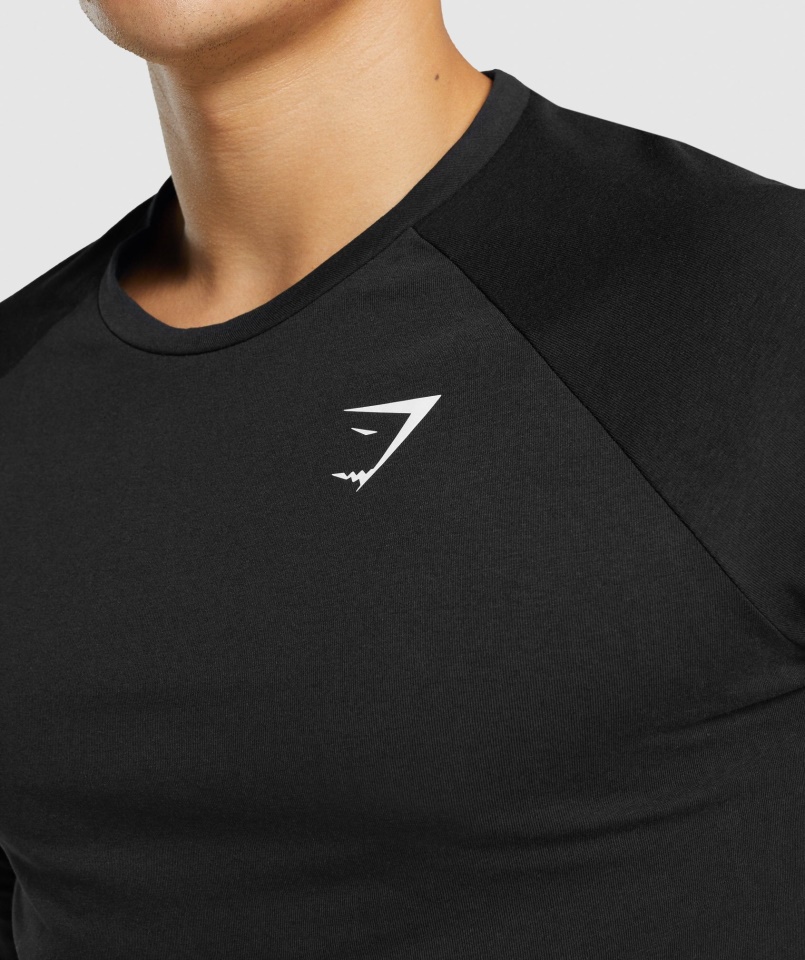 Gymshark Fekete, Kritikus 2.0 Hosszú Ujjú Póló