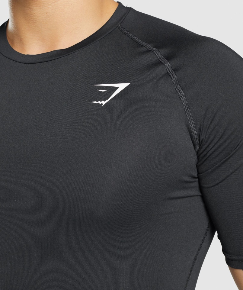 Gymshark Black Element Baselayer Póló