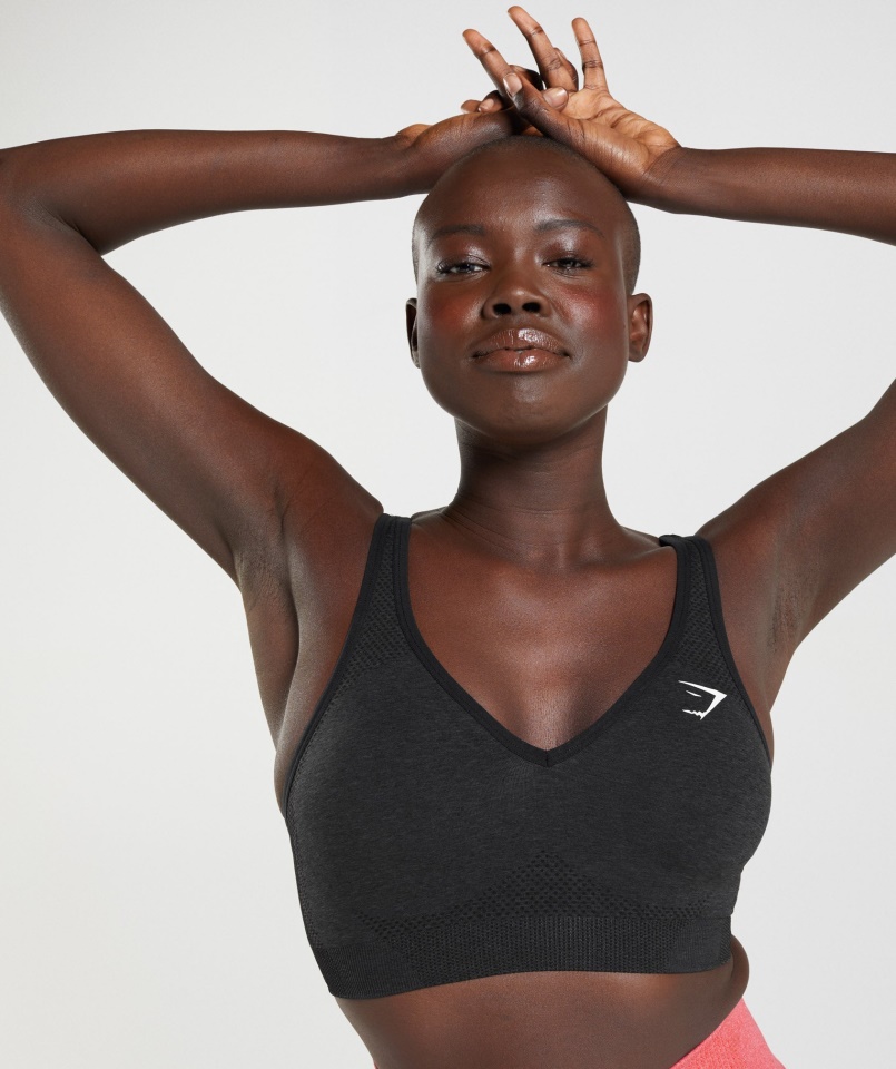 Vital Seamless 2.0 V Nyakú Sportmelltartó Fekete Márga Gymshark